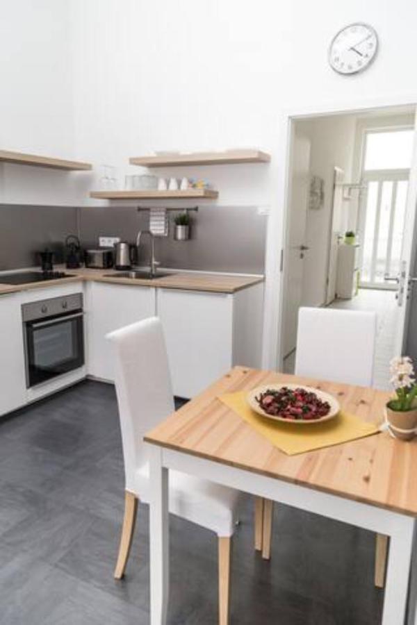 Hi-Bp Sunny Home Apartments In The Heart Of Budapest Eksteriør bilde